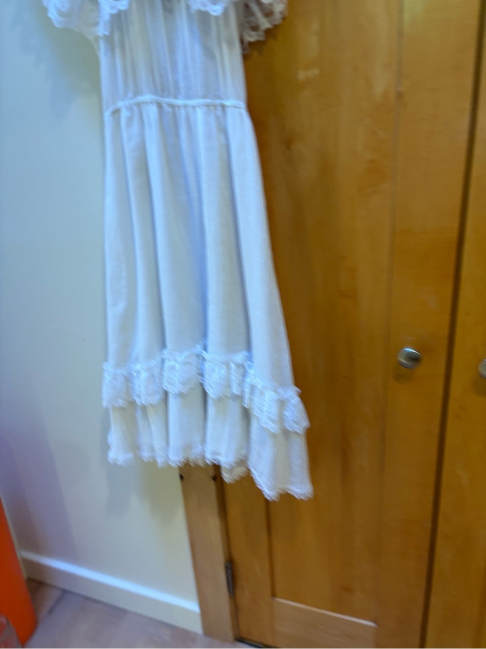 Vintage 80’s White Lace-layered Dress - Picture 8 of 11